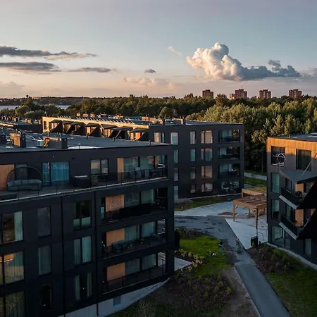 New Nordic 2br: & Forest, Family-friendly شقة *